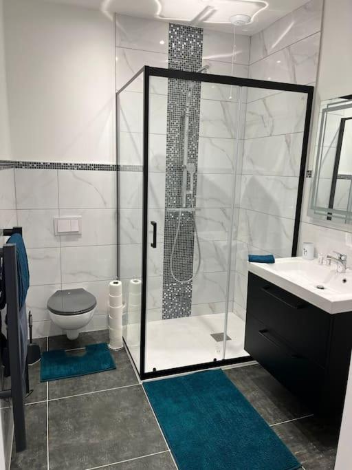Le 102 De La Gare: Appartement Neuf Et Climatise Châlons-en-Champagne Exteriör bild